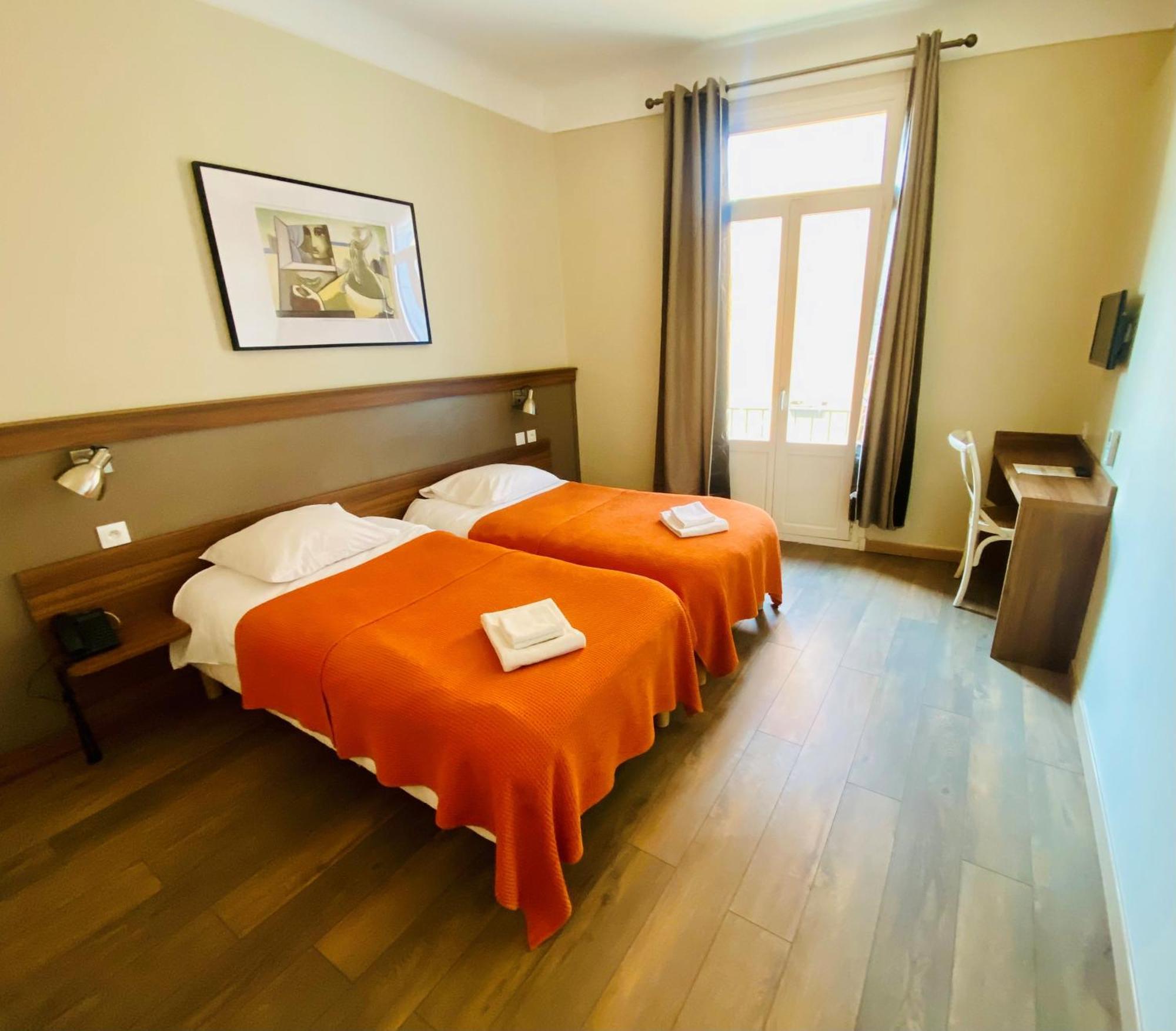 Hotel Rue De La Republique Collioure